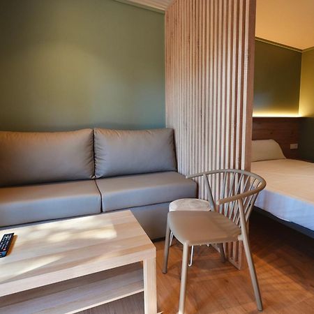 Camping 3 Estrellas Gava Luaran gambar