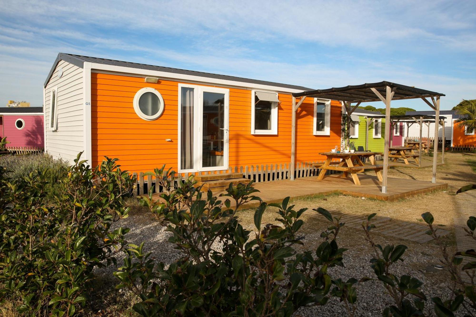 Camping 3 Estrellas Gava Bilik gambar