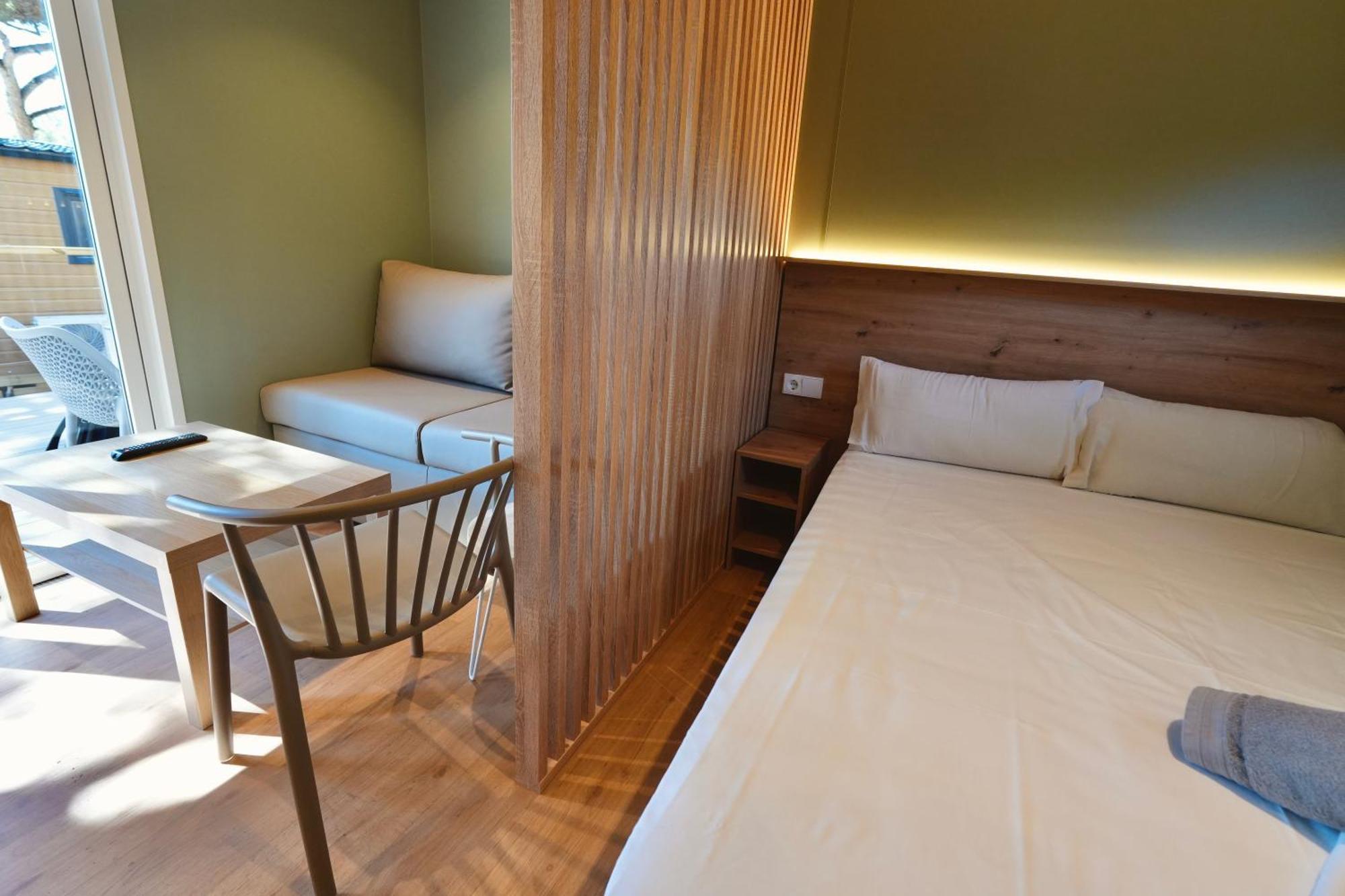 Camping 3 Estrellas Gava Luaran gambar