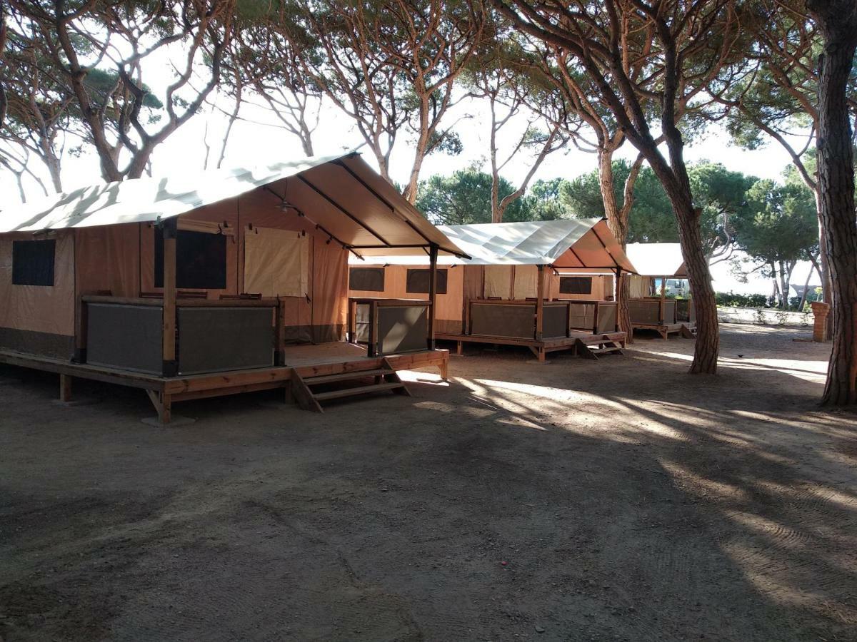 Camping 3 Estrellas Gava Luaran gambar